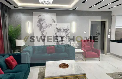 Apartment - 2 Bedrooms - 2 Bathrooms for sale in Lake View Residence - 5th Settlement Compounds - The 5th Settlement - New Cairo City - Cairo