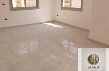 شقة - 3 - 2 للبيع في المستثمرين الجنوبية - مدينة القاهرة الجديدة - القاهرة