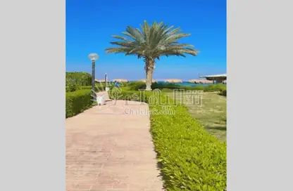 Chalet - 3 Bedrooms - 2 Bathrooms for sale in Coronado Beach - Al Ain Al Sokhna - Suez
