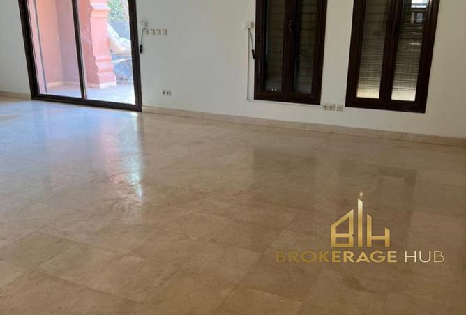 106021653 - Property Image 3