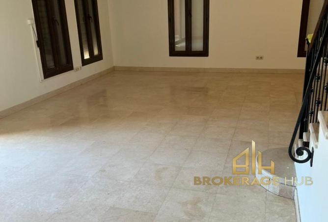 106021653 - Property Image 2