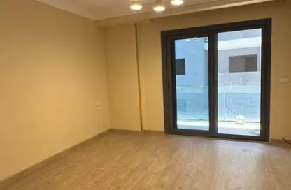 Apartment - 3 Bedrooms - 3 Bathrooms for sale in Sun Capital - Fayoum Desert road - 6 October City - Giza