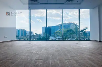 مساحات مكتبية - غرفة نوم - 2 حمامات للايجار في القرية الذكية - طريق مصر اسكندرية الصحراوي - مدينة 6 أكتوبر - الجيزة