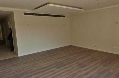 Apartment - 3 Bedrooms - 3 Bathrooms for sale in Pyramids Hills - Cairo Alexandria Desert Road - 6 October City - Giza Apartment - 3 Bedrooms - 3 Bathrooms for sale in Pyramids Hills - Cairo Alexandria Desert Road - 6 October City - Giza