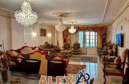 Apartment - 3 Bedrooms - 2 Bathrooms for rent in Shaarawy St. - Laurent - Hay Sharq - Alexandria