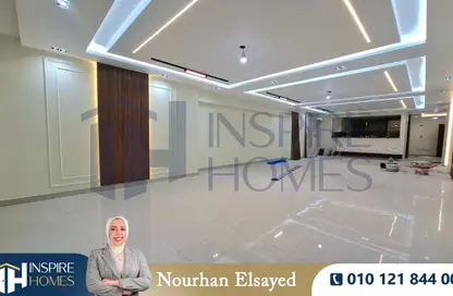 Apartment - 3 Bedrooms - 2 Bathrooms for rent in Grand View - Smouha - Hay Sharq - Alexandria