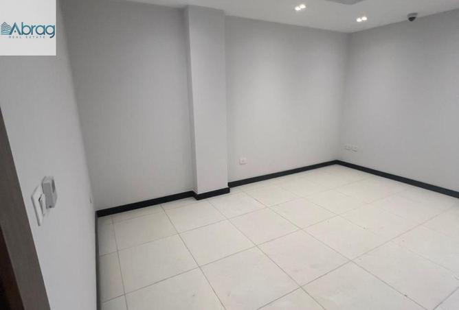 98006128 - Property Image 3