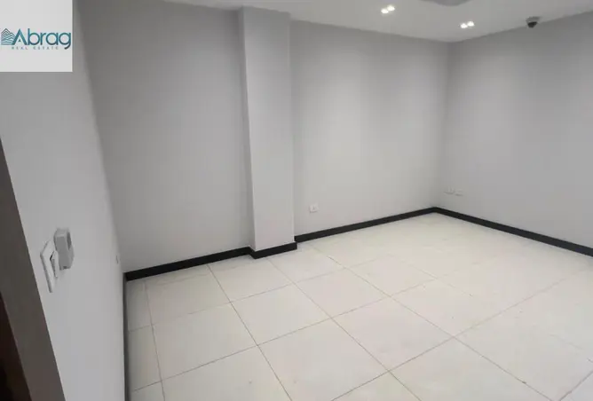 98006128 - Property Image 3