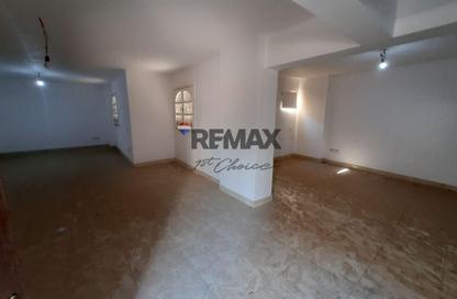 Shop - Studio - 2 Bathrooms for sale in 9th Zone - Nasr City - Cairo