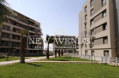 Apartment - 3 Bedrooms - 3 Bathrooms for sale in Capital Gardens   Palm Hills - Mostakbal City Compounds - Mostakbal City - Future City - Cairo