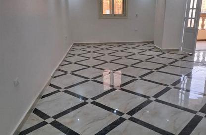 شقة - 4 غرف نوم - 2 حمامات للايجار في عمارات البنفسج - البنفسج - مدينة القاهرة الجديدة - القاهرة