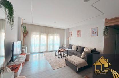 Apartment - 1 Bedroom - 2 Bathrooms for rent in Garden Residence - Hyde Park - New Cairo City - Cairo
