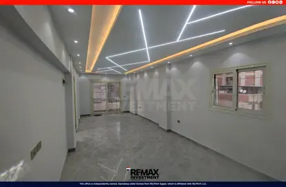 شقة - 3 غرف نوم - 1 حمام للبيع في شارع وينجت - بولكلي - حي شرق - الاسكندرية