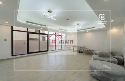 محل تجاري - استوديو - 1 حمام للبيع في المهندسين - الجيزة