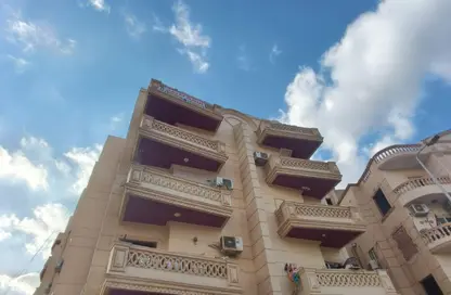 شقة - 3 غرف نوم - 2 حمامات للبيع في المجاورة الاولي - المنطقة الثامنة - مدينة الشروق - القاهرة