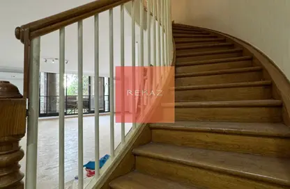 Apartment - 4 Bedrooms - 3 Bathrooms for sale in Sarayat Al Maadi - Hay El Maadi - Cairo