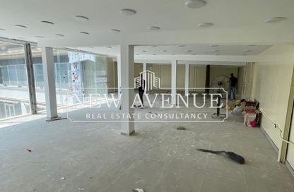 Retail - Studio - 1 Bathroom for rent in Bank Center Street - South Teseen St. - The 5th Settlement - New Cairo City - Cairo