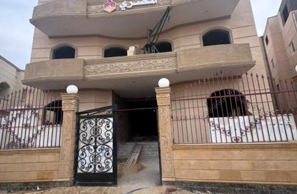 Apartment - 3 Bedrooms - 2 Bathrooms for sale in 1st Neighborhood - 5th Area - Shorouk City - Cairo Apartment - 3 Bedrooms - 2 Bathrooms for sale in 1st Neighborhood - 5th Area - Shorouk City - Cairo
