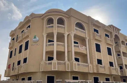 Apartment - 3 Bedrooms - 2 Bathrooms for sale in Bait Alwatan - The 5th Settlement - New Cairo City - Cairo