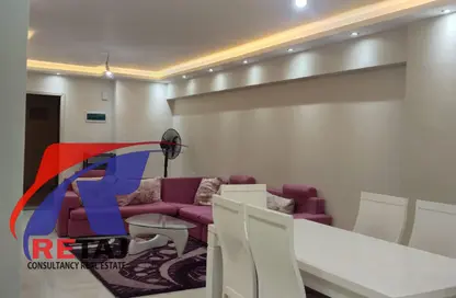Apartment - 2 Bedrooms - 1 Bathroom for rent in Aal Othman St. - 10th District - Nasr City - Cairo