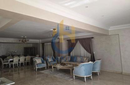 Apartment - 3 Bedrooms - 3 Bathrooms for sale in Area D - Ganoob El Acadimia - New Cairo City - Cairo