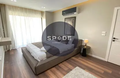 Apartment - 2 Bedrooms - 2 Bathrooms for sale in Lake View Residence - 5th Settlement Compounds - The 5th Settlement - New Cairo City - Cairo