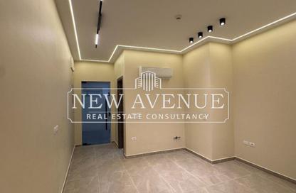Office Space - 2 Bedrooms - 1 Bathroom for rent in Lake View Residence - 5th Settlement Compounds - The 5th Settlement - New Cairo City - Cairo