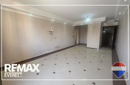 Apartment - 3 Bedrooms - 3 Bathrooms for rent in Touristic Zone 6 - Touristic Zone - Al Motamayez District - 6 October City - Giza