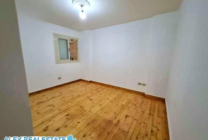 63635496 - Property Image 3