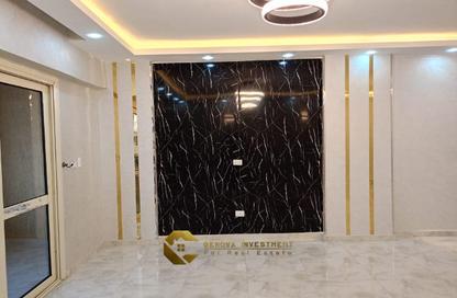 Apartment - 3 Bedrooms - 2 Bathrooms for sale in Al Khamayel city - Sheikh Zayed Compounds - Sheikh Zayed City - Giza