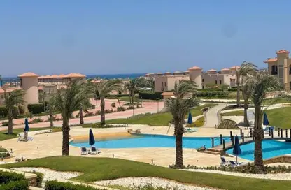 منزل مزدوج - 4 غرف نوم - 3 حمامات للبيع في لافيستا جاردنز - لافيستا - العين السخنة - السويس