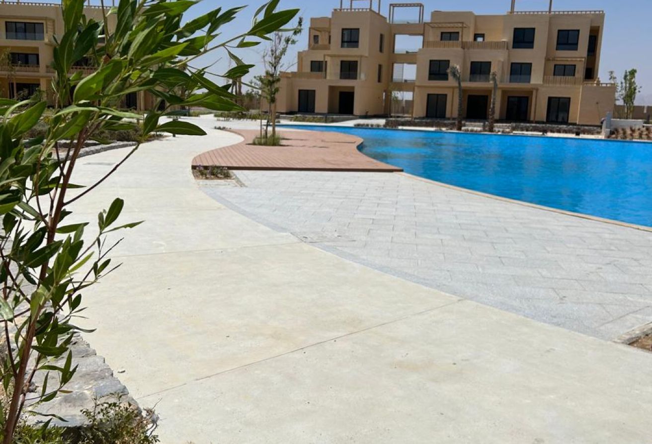 Sale 2 BR Ground Floor In Makadi Heights -Finished thumbnail