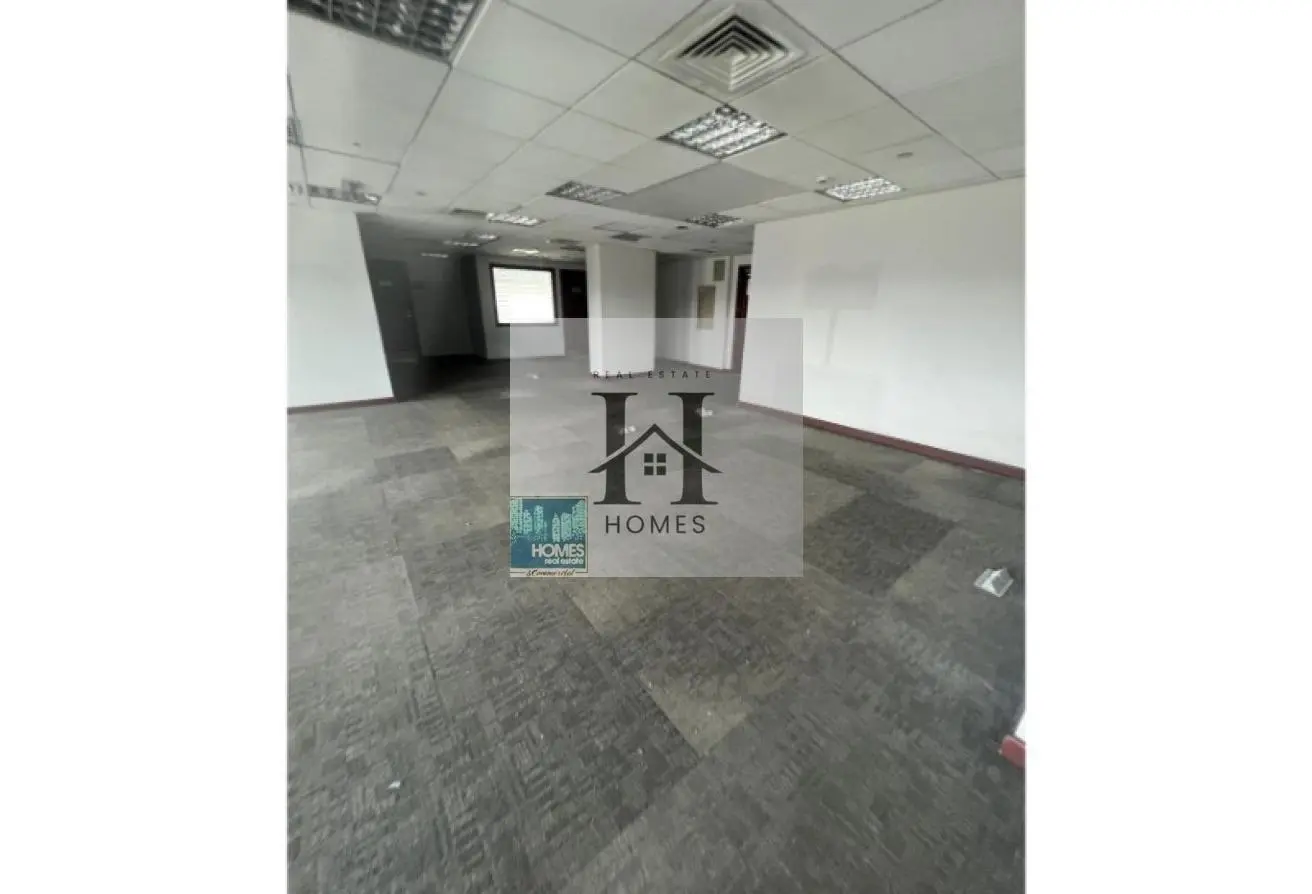 68526105 - Property Main Image