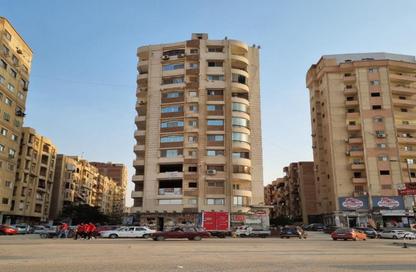 Apartment - 3 Bedrooms - 3 Bathrooms for sale in Eighth Sector - Zahraa El Maadi - Hay El Maadi - Cairo