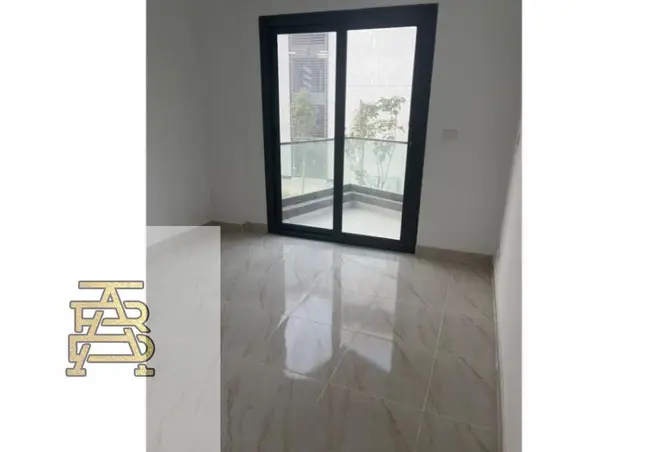 72974085 - صورة العقار 2