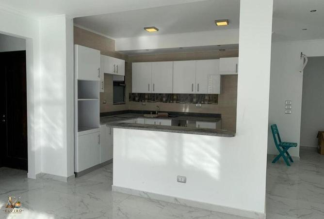 97424167 - Property Image 3