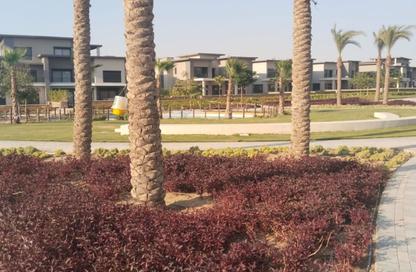 Apartment - 3 Bedrooms - 4 Bathrooms for sale in Swan Lake Residence - 5th Settlement Compounds - The 5th Settlement - New Cairo City - Cairo