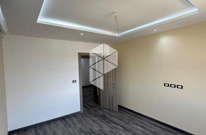 Apartment - 3 Bedrooms - 3 Bathrooms for sale in Mountain View Hyde Park - 5th Settlement Compounds - The 5th Settlement - New Cairo City - Cairo