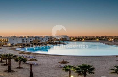 Chalet - 2 Bedrooms - 3 Bathrooms for sale in Swan Lake Gouna - El Gouna - Hurghada - Red Sea