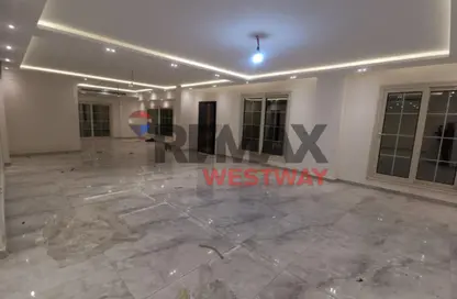 Apartment - 3 Bedrooms - 3 Bathrooms for rent in 7th District - Sheikh Zayed City - Giza