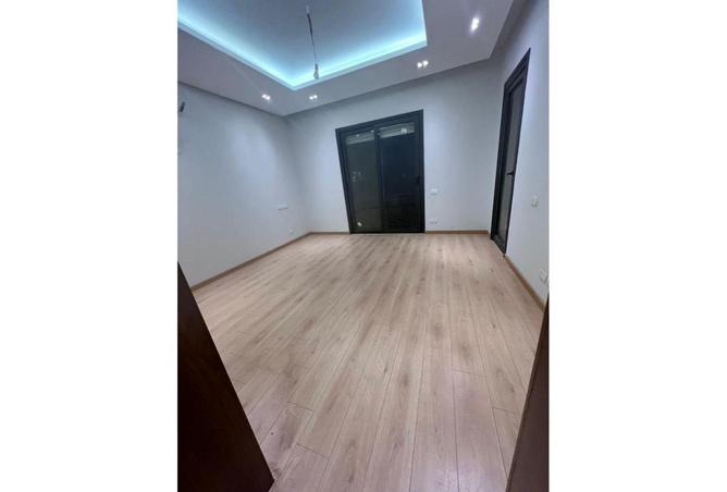 56993209 - Property Image 3