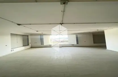 طابق كامل - 4 غرف نوم - 2 حمامات للايجار في شارع ال ٩٠ الجنوبي - شارع التسعين الجنوبي - التجمع الخامس - مدينة القاهرة الجديدة - القاهرة