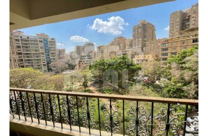 Apartment - 3 Bedrooms - 3 Bathrooms for sale in Abou Al Karamat St. - Al Agouza - Giza