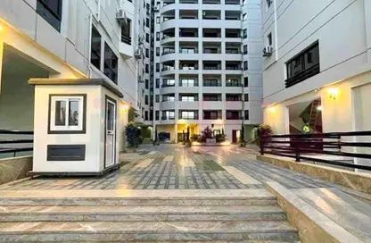 شقة - 3 غرف نوم - 2 حمامات للبيع في سموحة - حي شرق - الاسكندرية