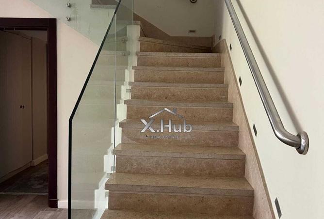 98821129 - Property Image 2