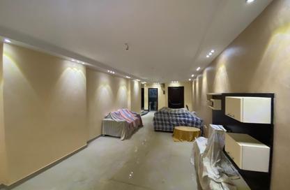 Apartment - 3 Bedrooms - 2 Bathrooms for sale in Al Matbaa St. - Al Matbaa - Faisal - Hay El Haram - Giza