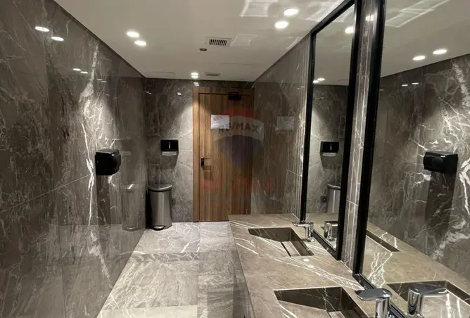 83136404 - Property Image 2