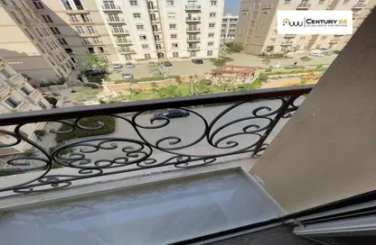 Apartment - 1 Bedroom - 2 Bathrooms for sale in Hyde Park Central - The 6th Settlement - New Cairo City - Cairo