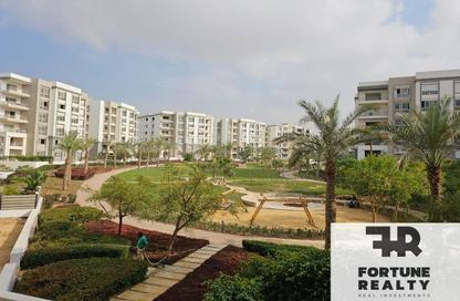 Apartment - 2 Bedrooms - 2 Bathrooms for rent in Garden Residence - Hyde Park - New Cairo City - Cairo