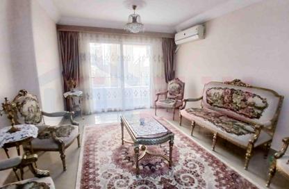Apartment - 3 Bedrooms - 2 Bathrooms for sale in Abdel Salam Aref St. - Laurent - Hay Sharq - Alexandria